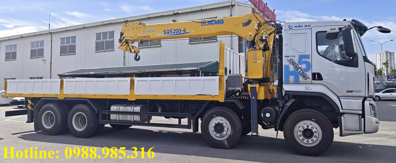 giá xe cẩu tự hành 8 tấn